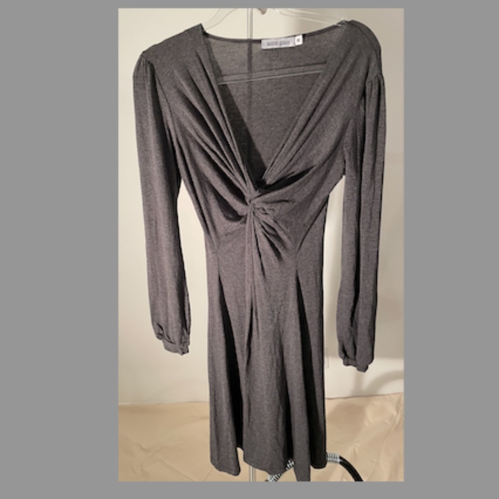 NWOT Saint Grace knotted neckline LS dress